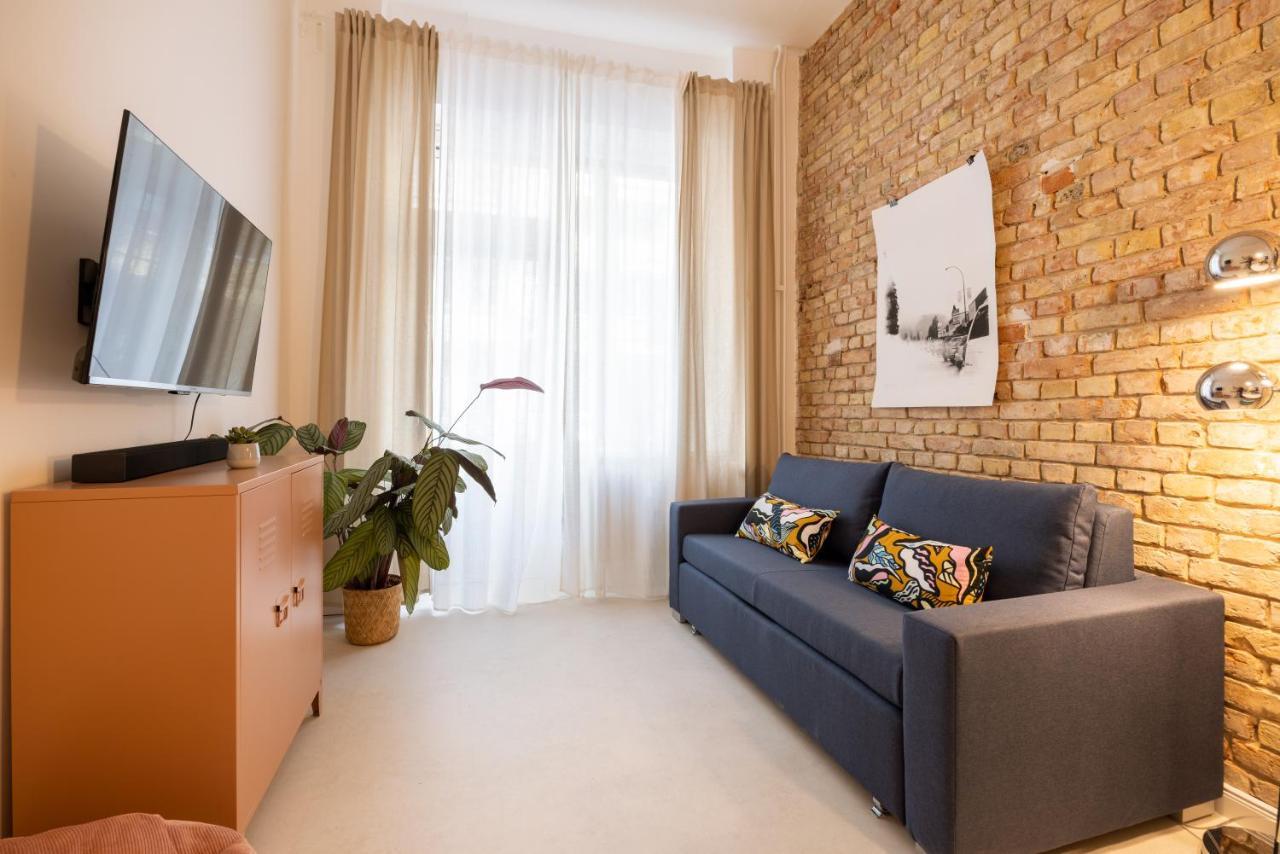 Great 2-Room Apartment Berlino Esterno foto