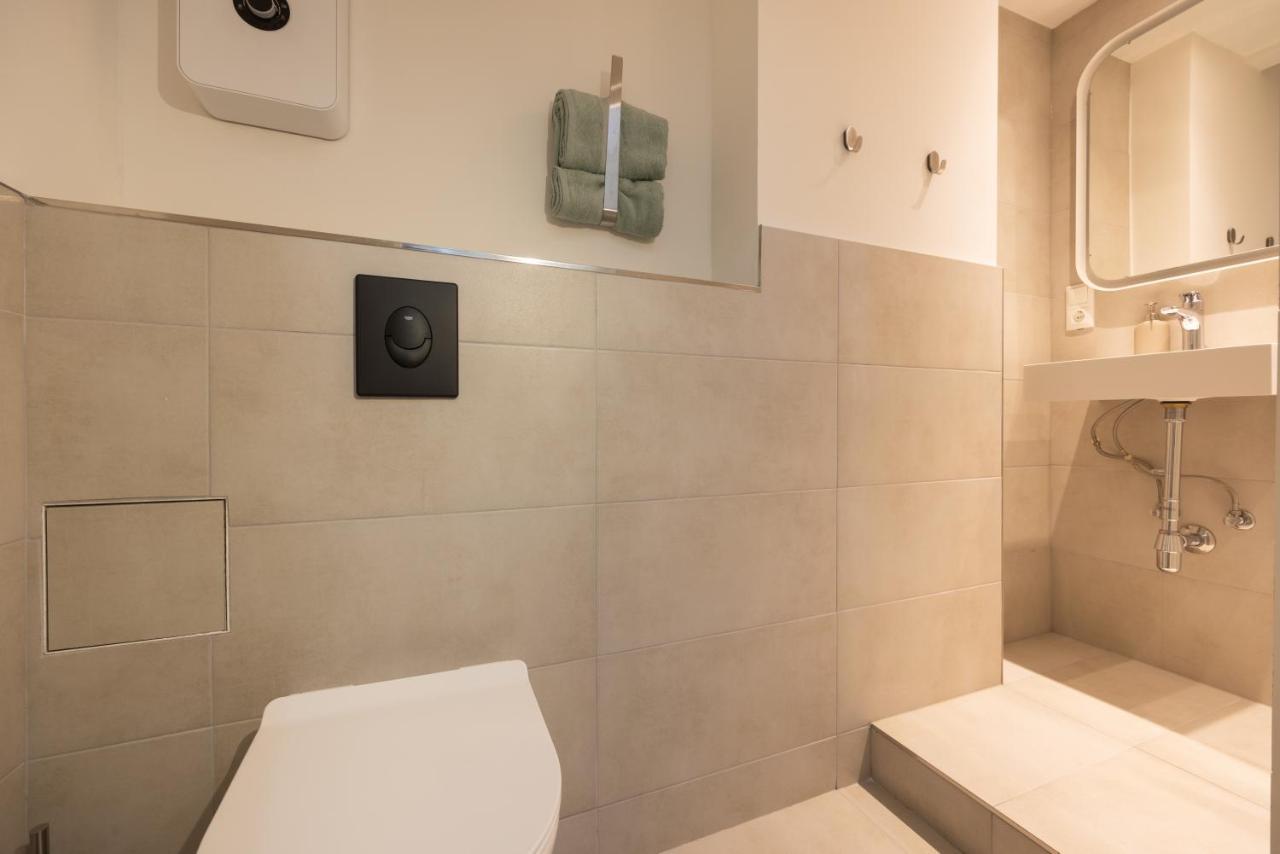 Great 2-Room Apartment Berlino Esterno foto