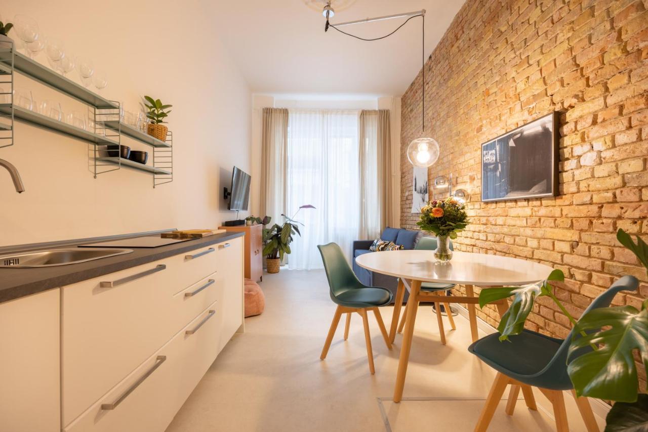 Great 2-Room Apartment Berlino Esterno foto